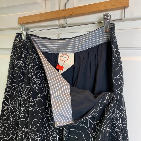 ANTHROPOLOGIE Women's 52 Conversations Colloquial Skirt Sz 6 Black Floral Linen - Picture 9 of 11
